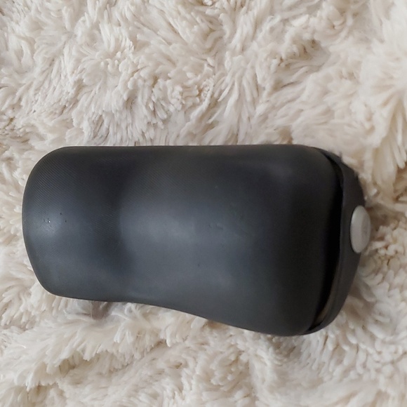 ? Authentic Chanel Sunglassess Hard Case main image 8
